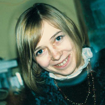 Мира кольцова биография фото в молодости